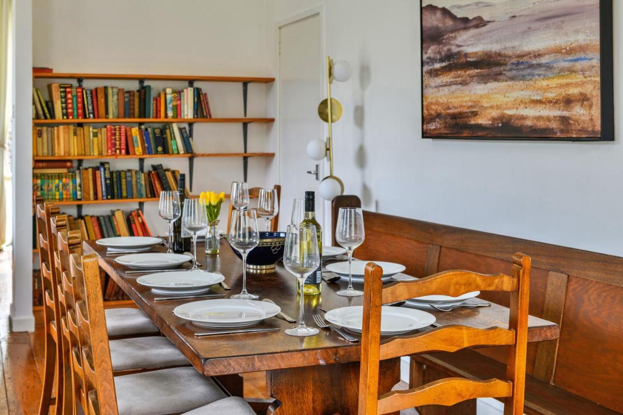 Finest Retreats - Luxury Converted Chapel With Hot Tub & Games Room Dinas Mawddwy Exterior photo